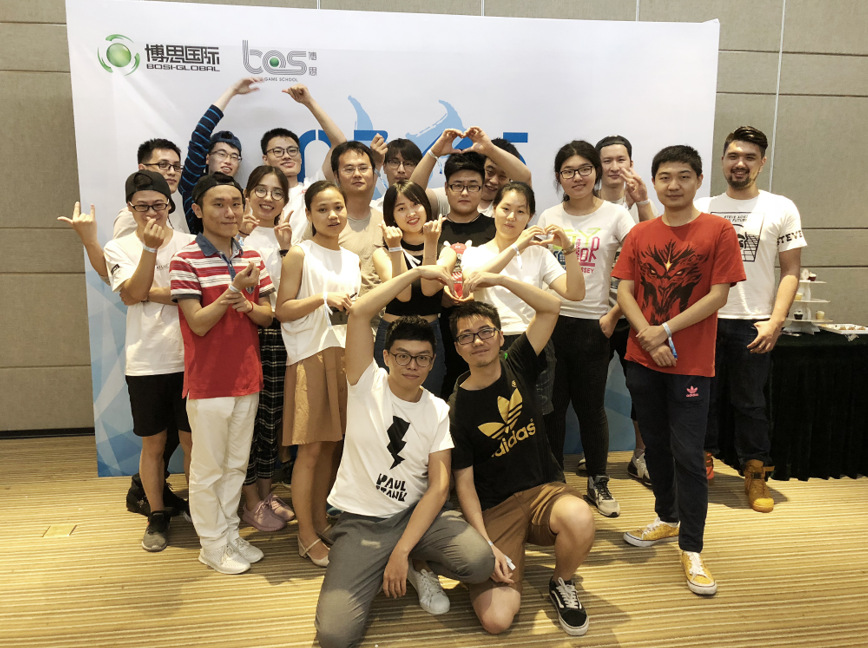 “倾听、交流、分享”2018雷火竞技
学院夏季校友会